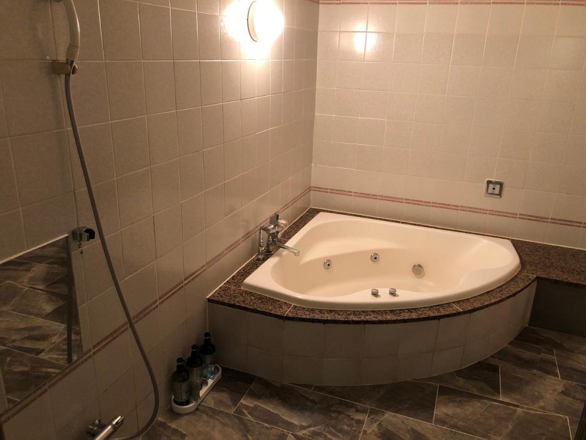 Hotel Chapel Story Sakaihigashi (Adults Only) ซาคาอิ ภายนอก รูปภาพ