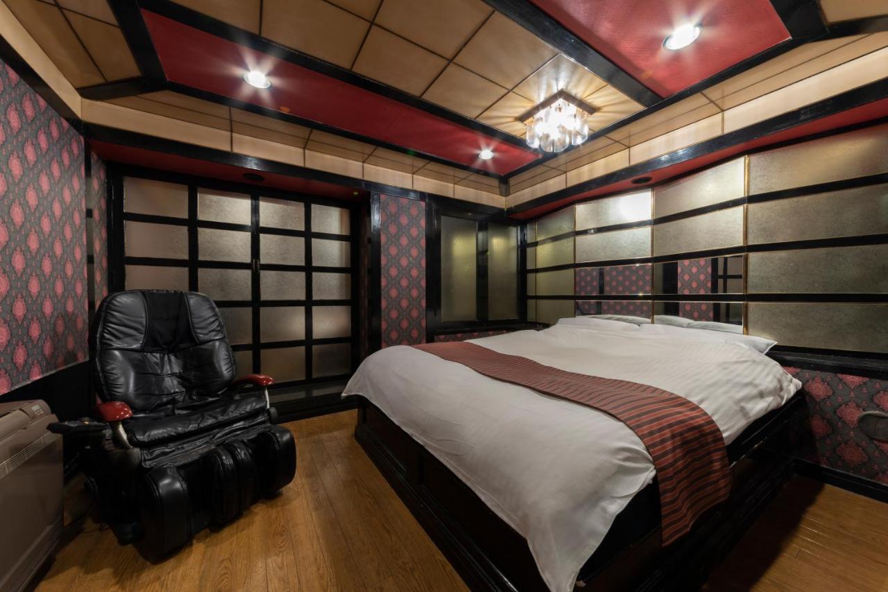 Hotel Chapel Story Sakaihigashi (Adults Only) ซาคาอิ ภายนอก รูปภาพ