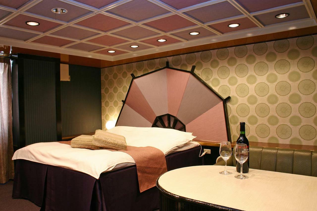 Hotel Chapel Story Sakaihigashi (Adults Only) ซาคาอิ ภายนอก รูปภาพ