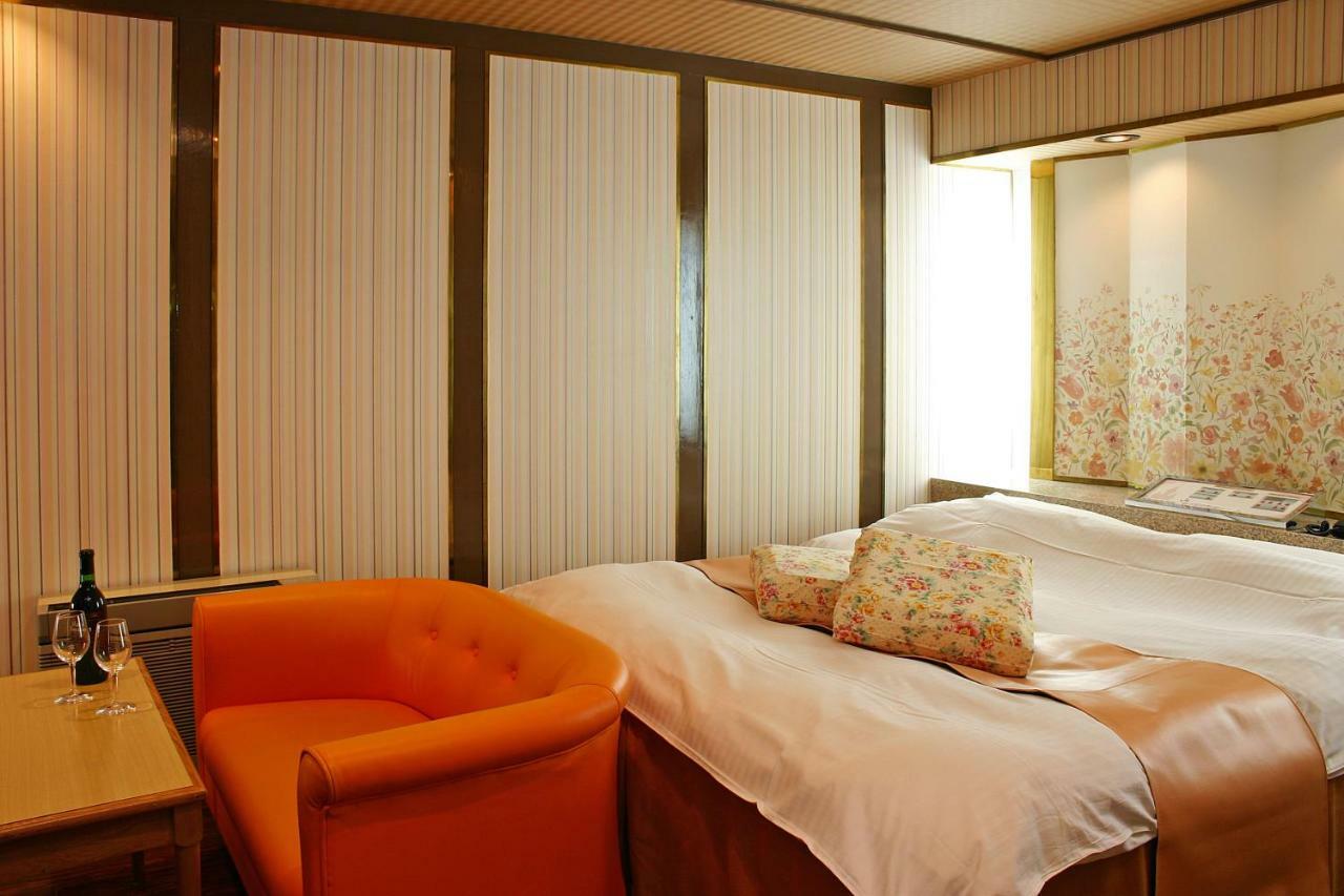 Hotel Chapel Story Sakaihigashi (Adults Only) ซาคาอิ ภายนอก รูปภาพ